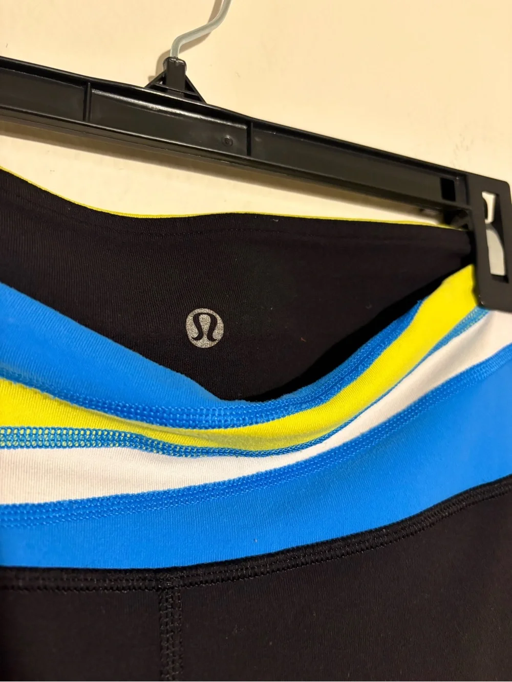 lululemon Black Crop Leggings Blue Yellow White Striped Waistband Size 12